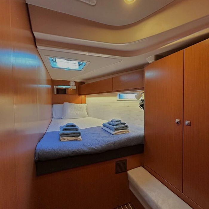 Leonidas III | Bavaria cruiser 51 photo 7