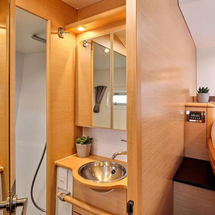 Sophia | Lagoon 50 photo 3