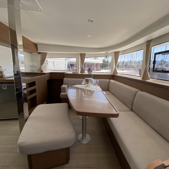 Blue Eyes | Lagoon 42 photo 17