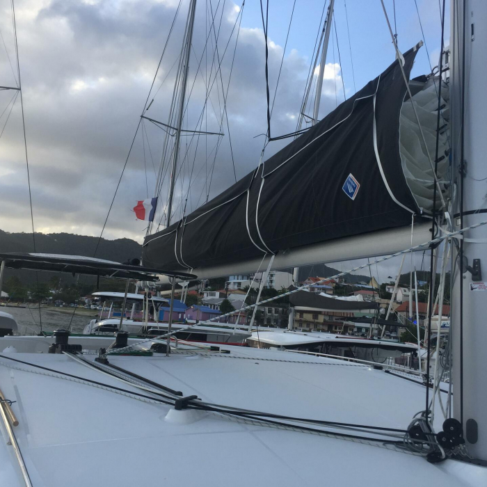 Toja | Lagoon 450 SporTop photo 1