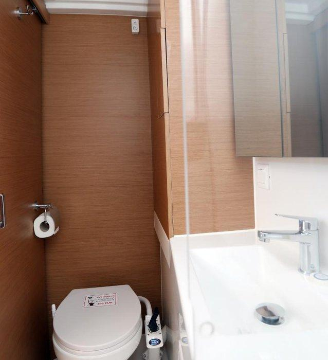 Gold Kiss | Excess 11 photo 4