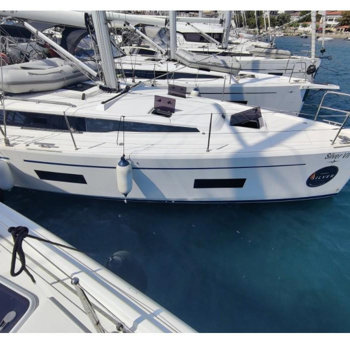 Silver VII | Bavaria C42 photo 1