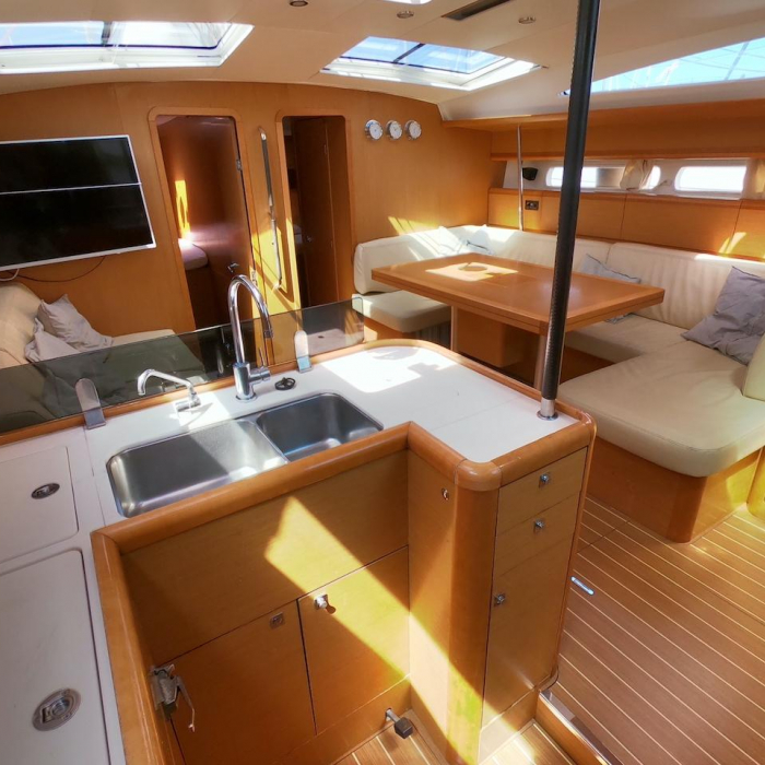 Anita | Jeanneau 53 photo 14