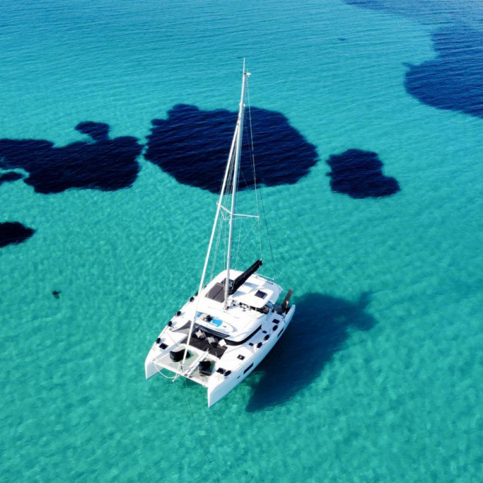 Karla | Lagoon 42 photo 17