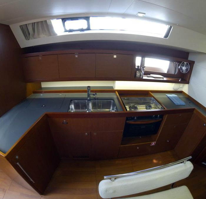 Neška II | Oceanis 45 photo 18