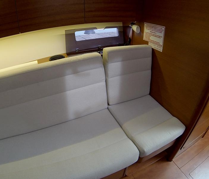 Luka | Dufour 350 GL photo 17