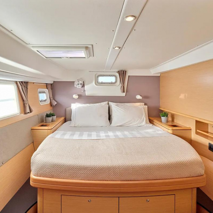 Sophia | Lagoon 50 photo 8