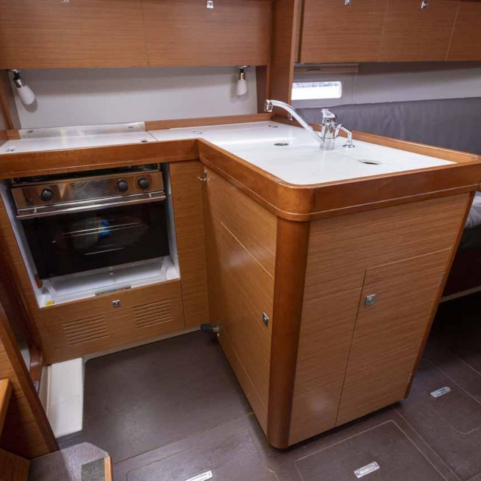 Shakey Ground | Dufour 360 GL photo 6