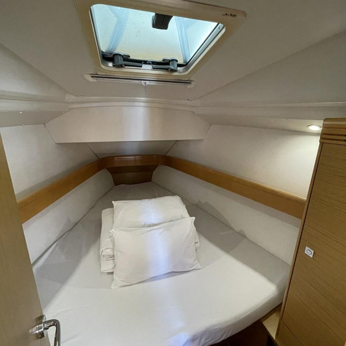 Mala | Sun Odyssey 36i photo 17