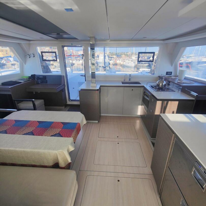 Alluzo | Leopard 42 photo 2