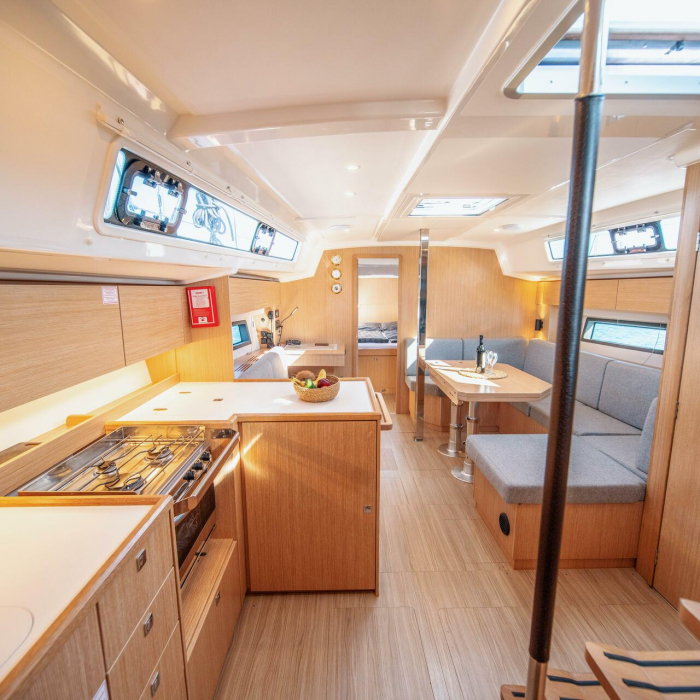 Fiona | Bavaria C42 photo 1