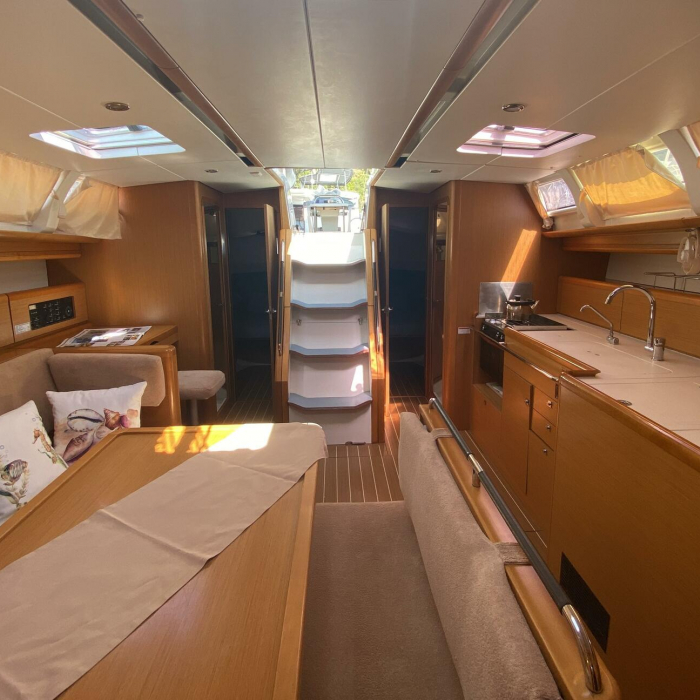 Capella II | Sun Odyssey 44i photo 8