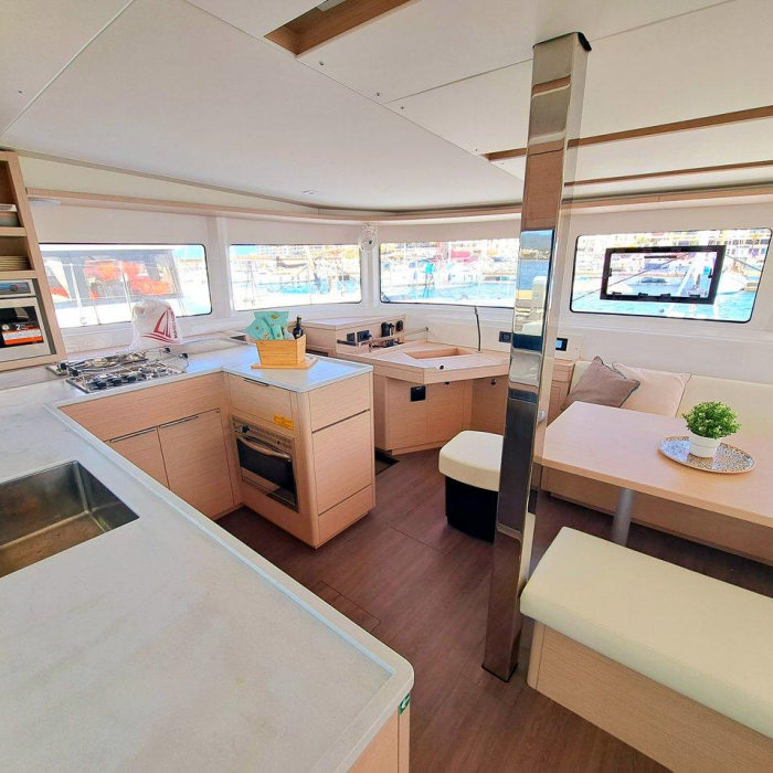 silver elli | Lagoon 46 photo 14