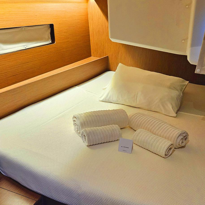 Gia | Oceanis 40.1 photo 9