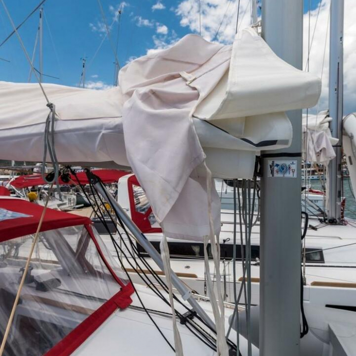 Bela | Oceanis 35.1 photo 35