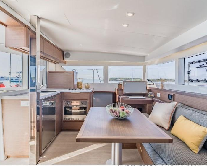 Bonobo | A/C generator watermaker | Lagoon 40 photo 4