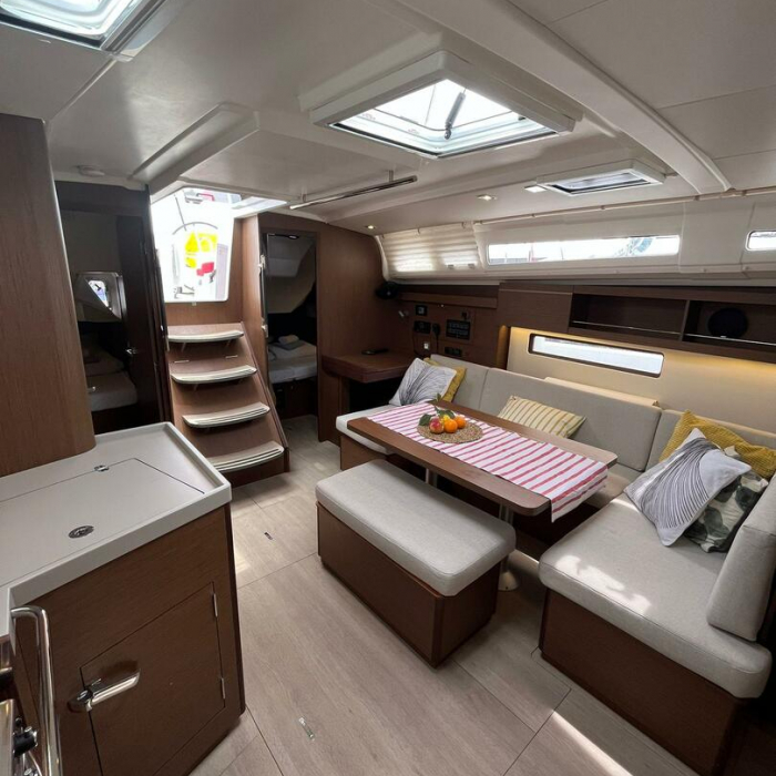 Kobe | Oceanis 40.1 photo 9