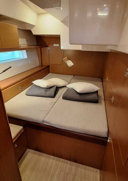 LADY FLORA 3 | Bavaria C50 photo 6