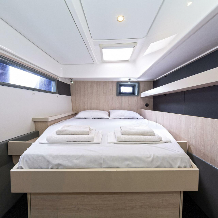 Satisfaction | Leopard 48 A/C & GEN photo 10