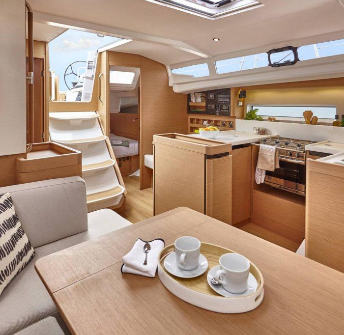 Virginia (A/C, Gen. 10kVA, Watermaker 160L/h, Electric Winch) | Sun Odyssey 440 photo 15