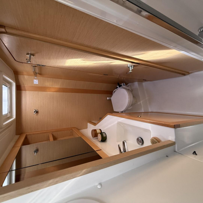 Cava | Lagoon 39 photo 10