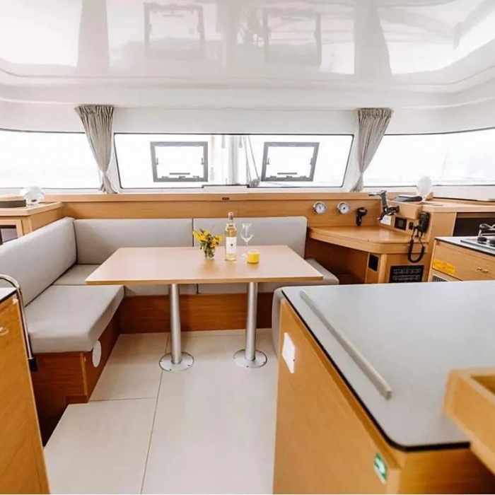 Lydia | Excess 11 photo 4