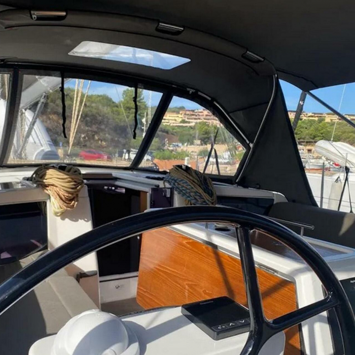 Yaya | Dufour 390 photo 34