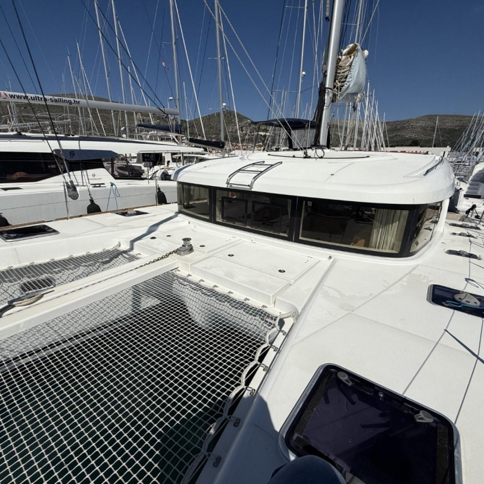 Cava | Lagoon 39 photo 32