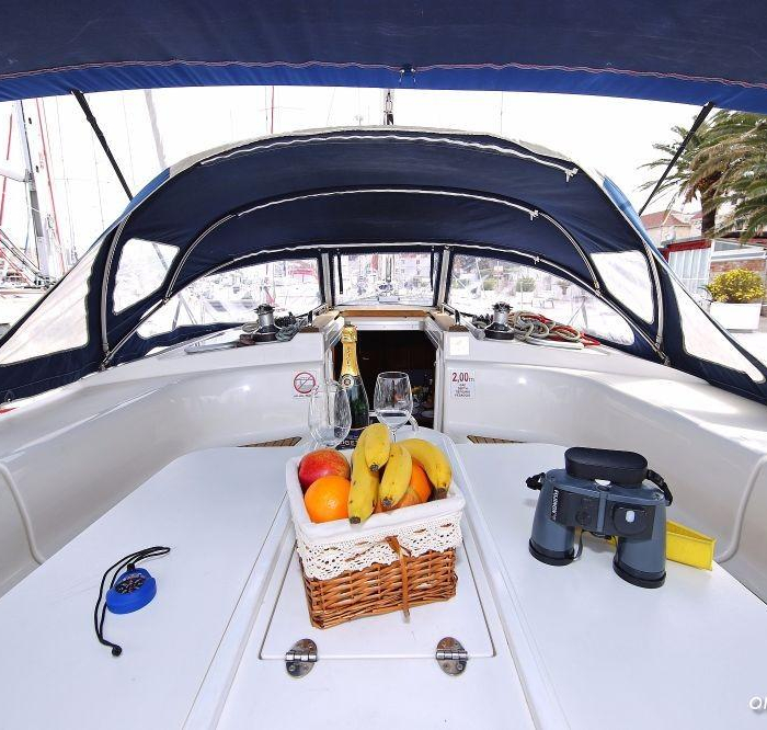 Scorpion | Bavaria 44 photo 8