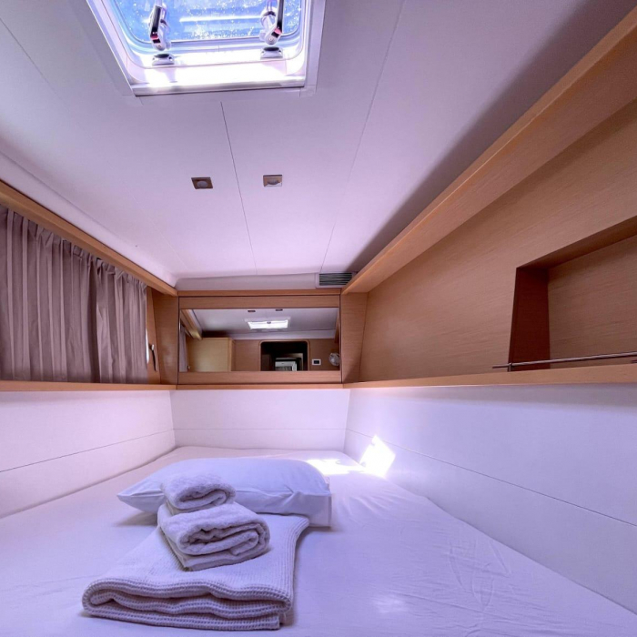 Altair | Lagoon 450 F photo 10