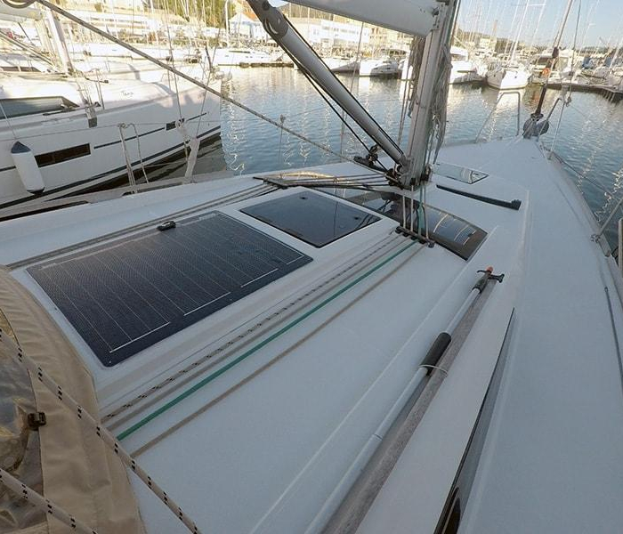 Luka | Dufour 350 GL photo 11