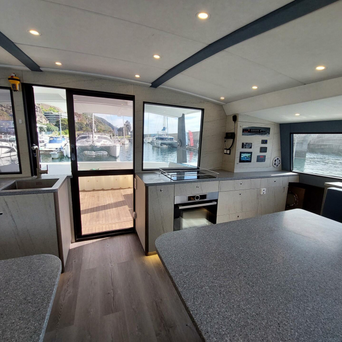 Orange | Luna 47 Power photo 14