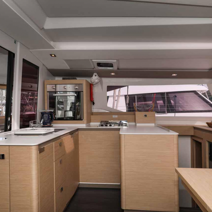 Alchiba | Fountaine Pajot Astrea 42 photo 14