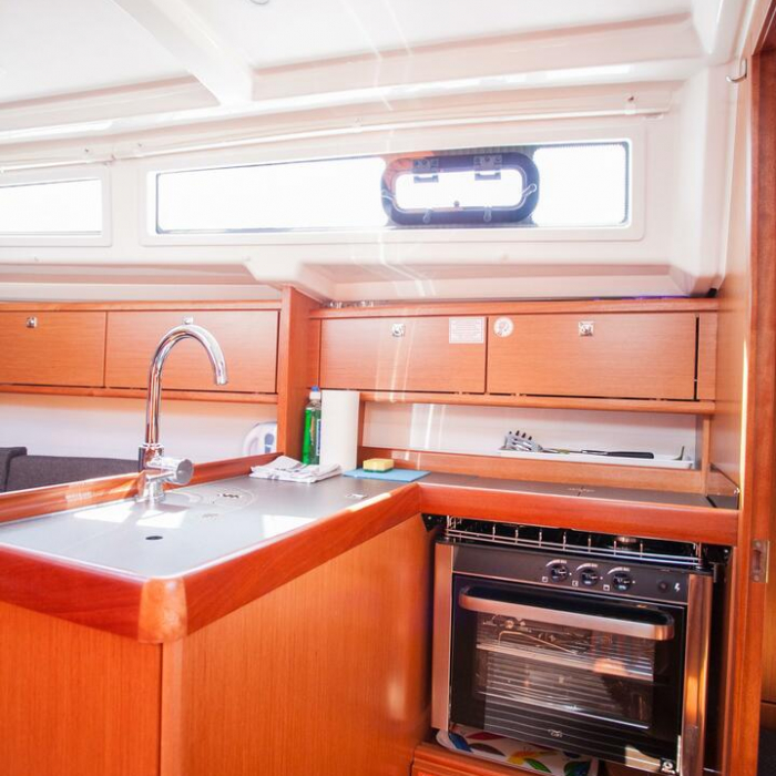 Take Five | Bavaria Cruiser 34 photo 6