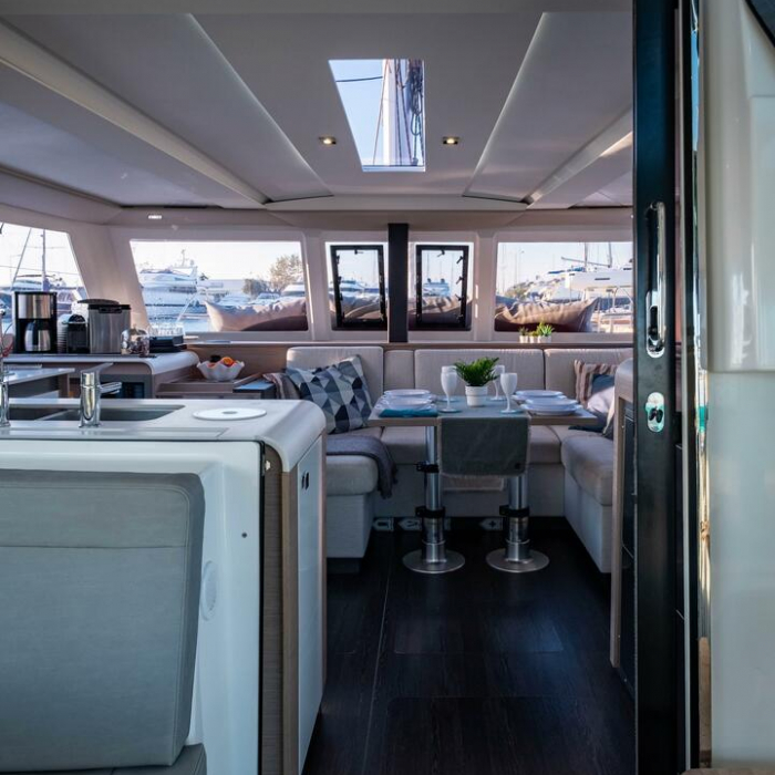 Artemis | Fountaine Pajot Isla 40 photo 33