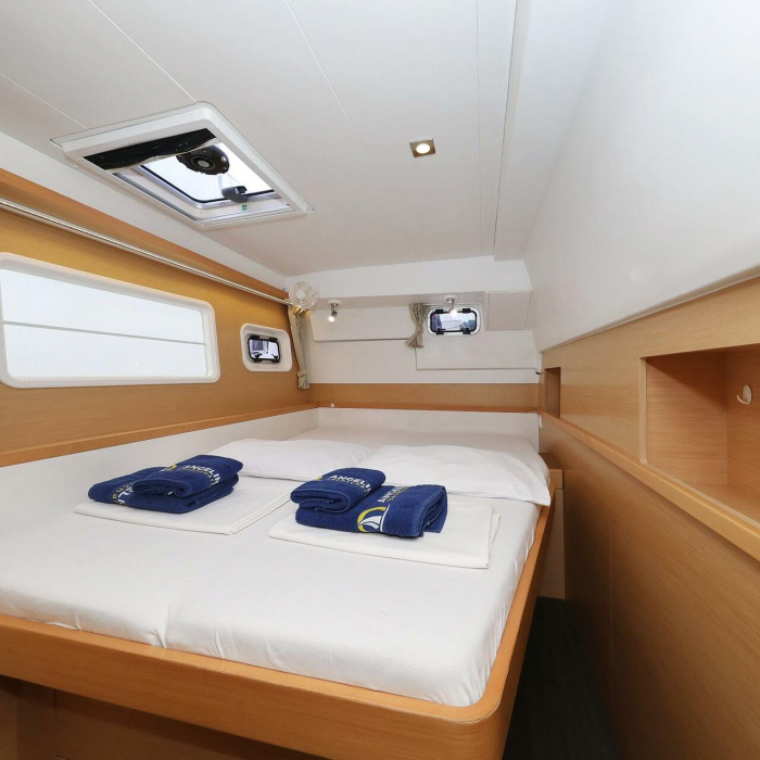 Ladies First | Lagoon 400 S2 photo 37