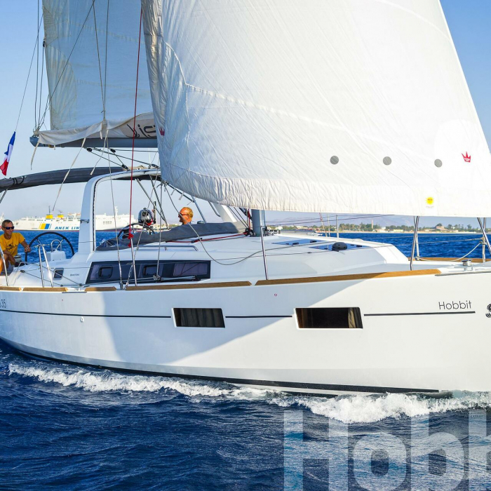 Hobbit | Oceanis 35 photo 21