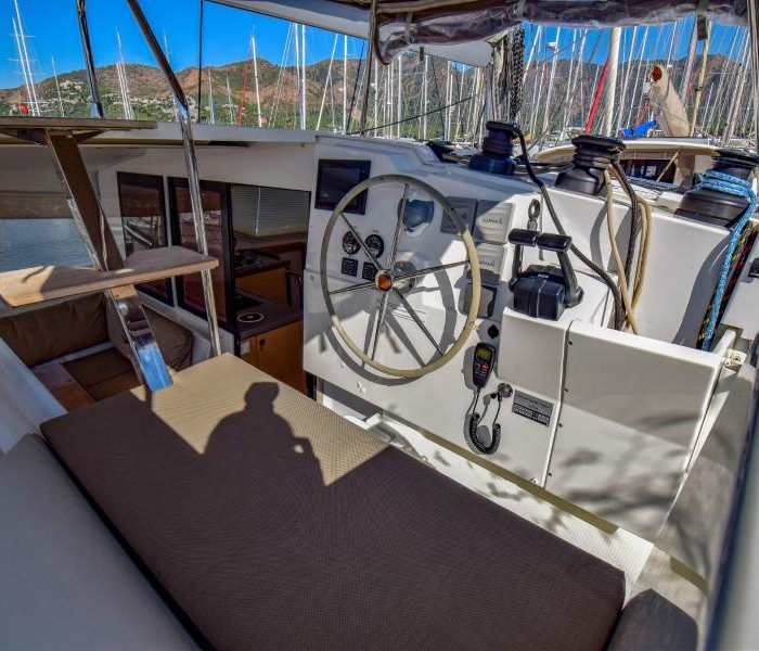 Amber | Lucia 40 photo 22