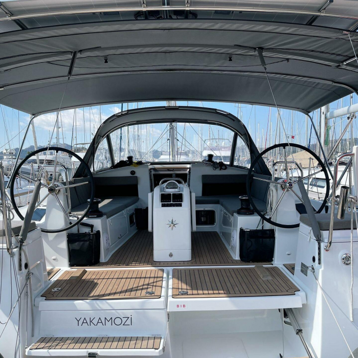 Yakamozi | Sun Odyssey 440 photo 9
