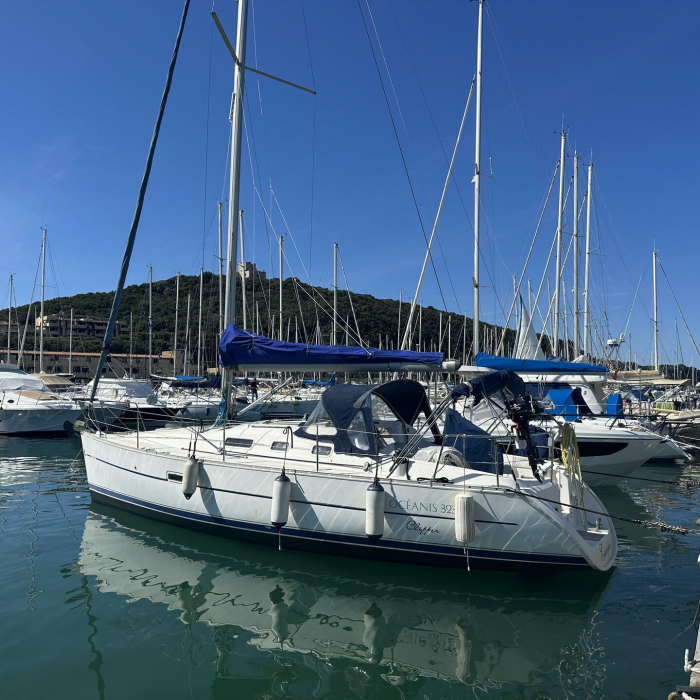 Cassiopea | Oceanis 323 Clipper photo 13