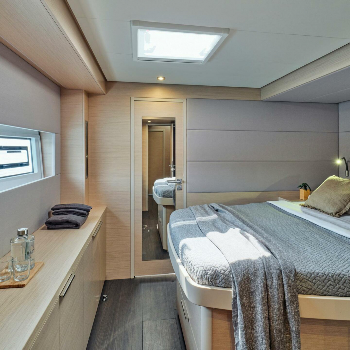 Azul | Lagoon 55 photo 3