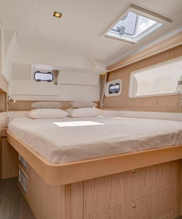 Orion VIII | Lagoon 400 S2 photo 7