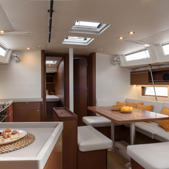 Circe - Water maker, Solar Panel | Oceanis 46.1 photo 21