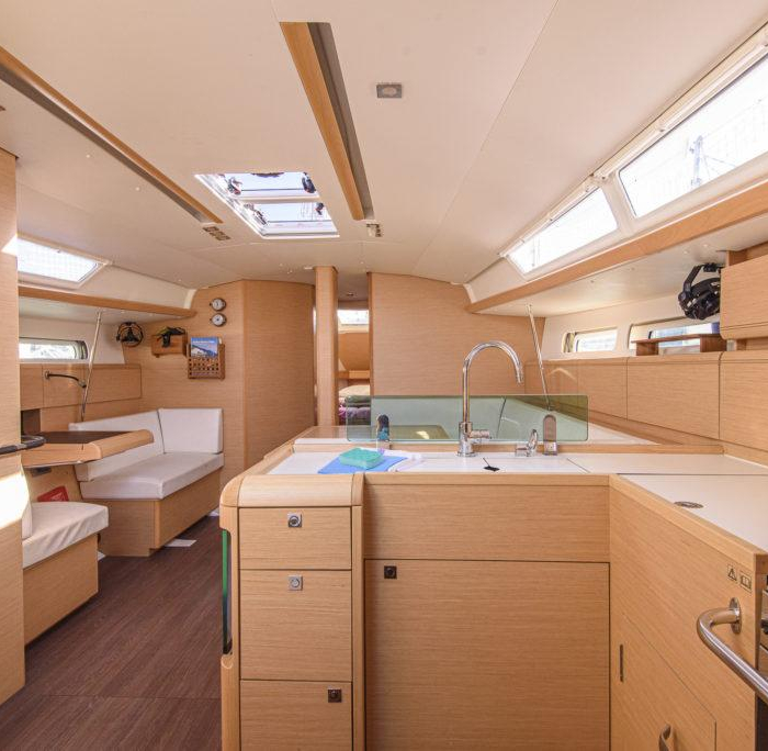 Birbona | Sun Odyssey 449 photo 8