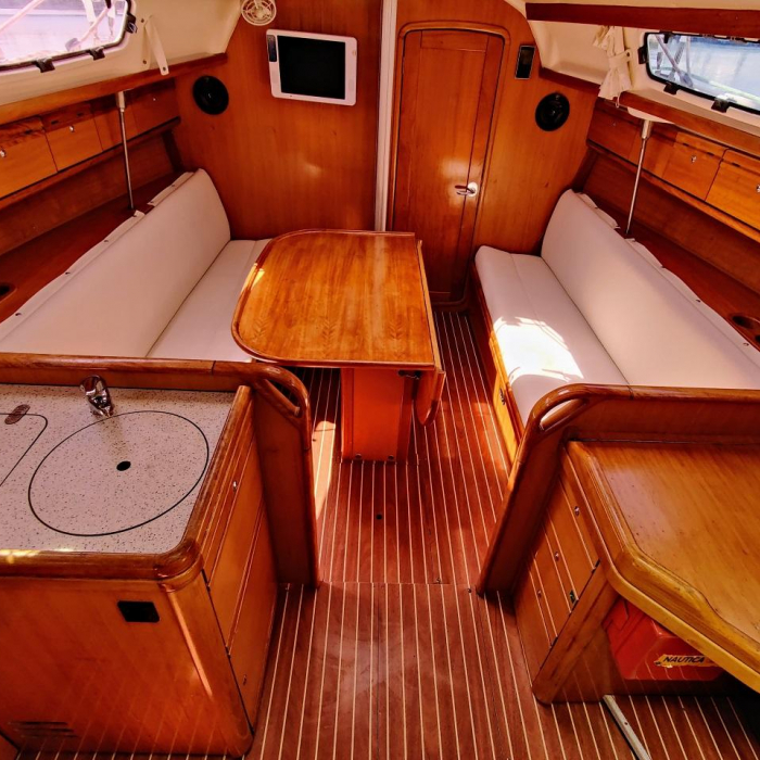 Achi | Bavaria 31 Cruiser photo 5