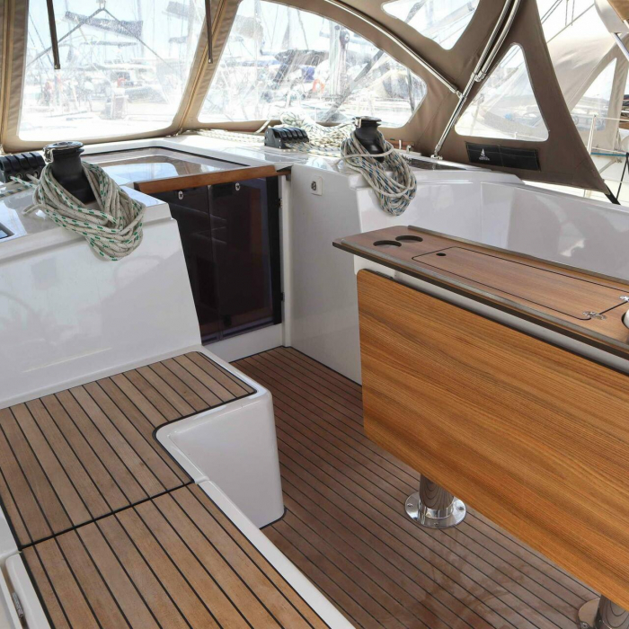 Prestige | Bavaria C42 photo 13