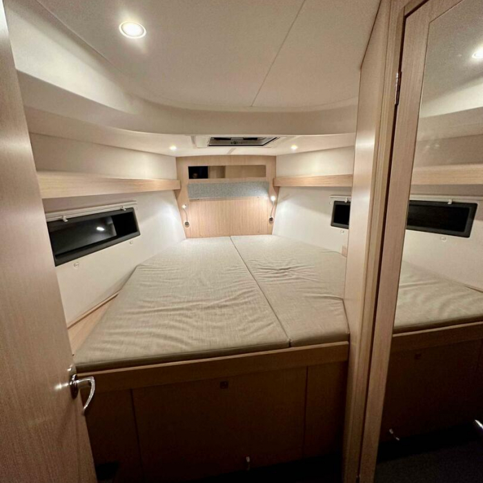 Ermis | Bavaria C42 photo 12