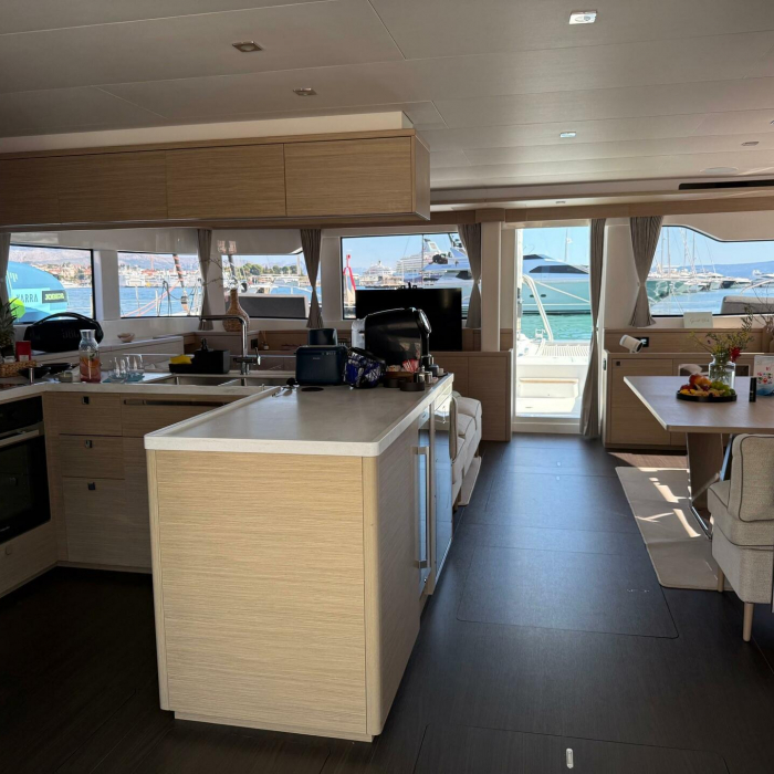 PRINCESS KARLA | Lagoon 60 photo 16