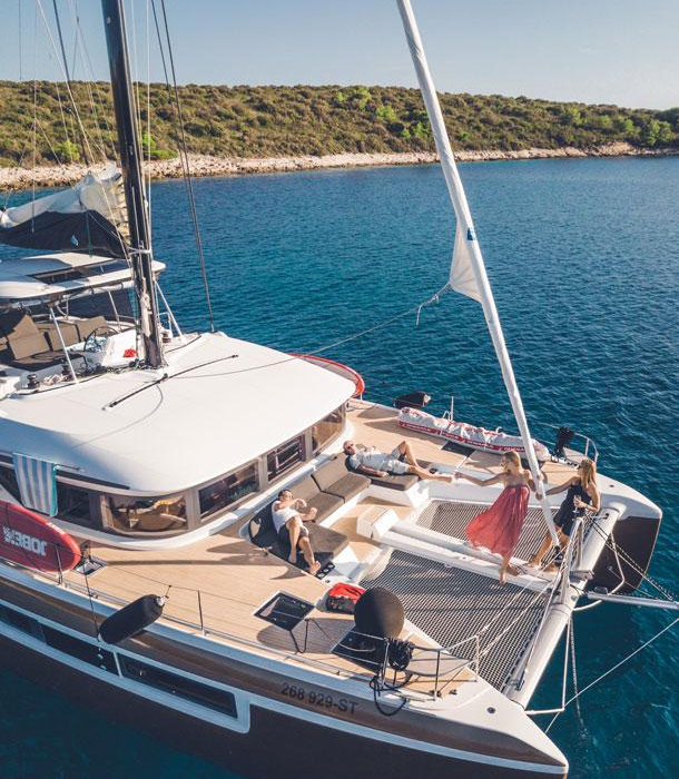 Princess Kiss | Lagoon 50 photo 10