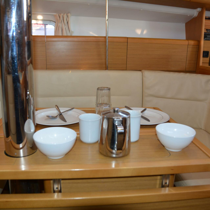 Babis 2010 | Sun Odyssey 36i photo 40